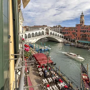 Rialto Grand Canal By Wonderful Italy Venise