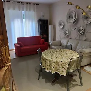 https://appartamento-emmerosa-centro-citta-parcheggio.hotelinveneto.com