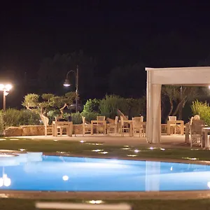 https://hotel-golden-gate.in-sardinia.net