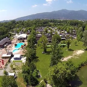 Holiday Chalets Camping Class Erba