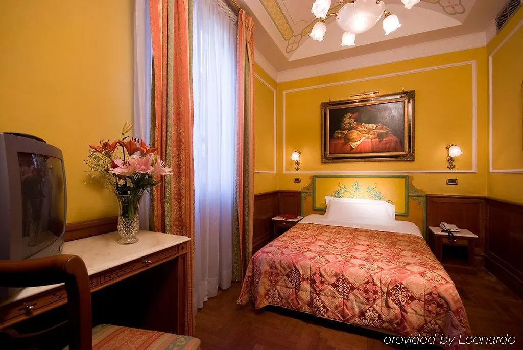 Hotel Borromeo 3*, Rome